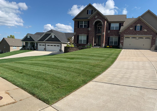 High-Quality-Lawn-and-Landscape-Services